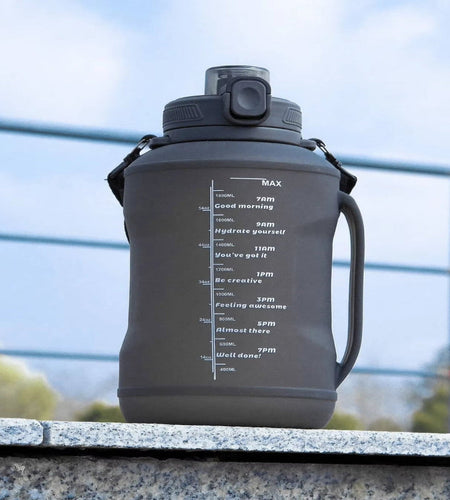 HydraFlex™ 2L Foldable Silicone Water Bottle – Ultimate Sports & Outdoor Hydration